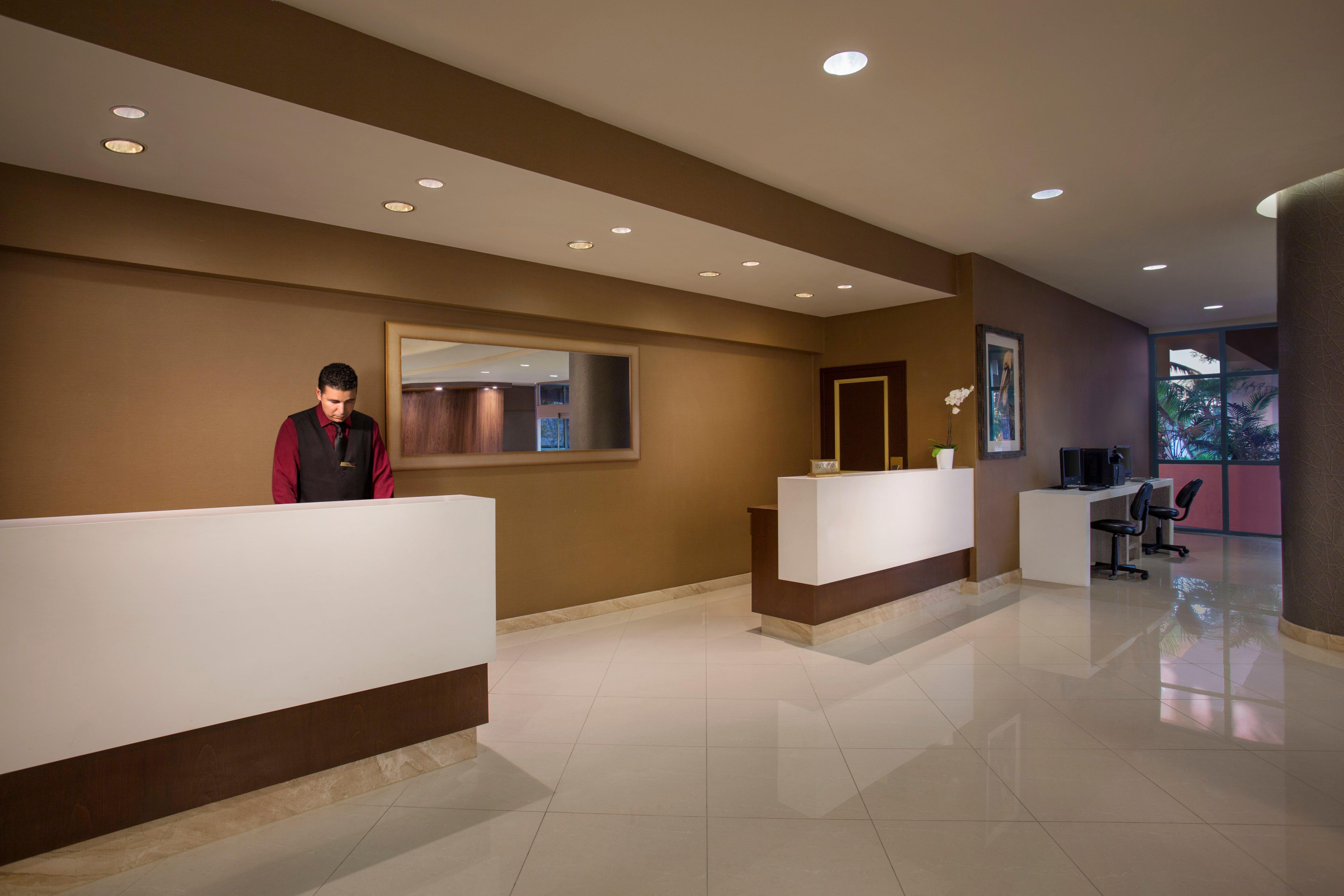 Crowne Plaza Hotel Los Angeles Harbor By Ihg Exterior foto